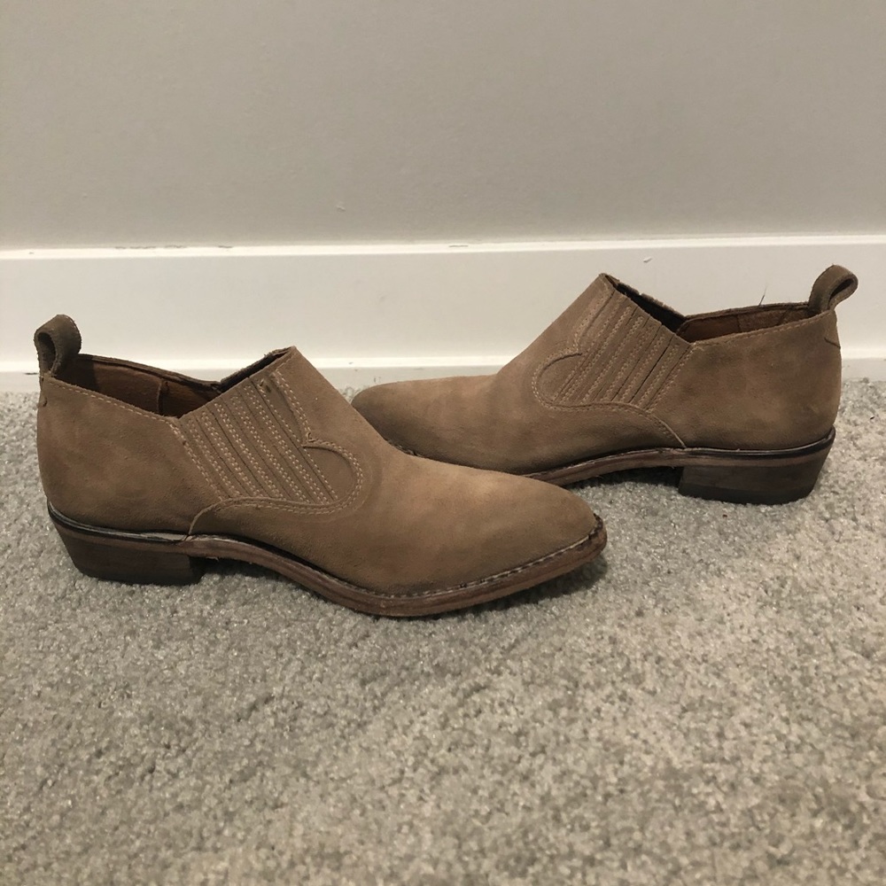 Frye Billy Shootie Tan Suede Leather Ankle Booties